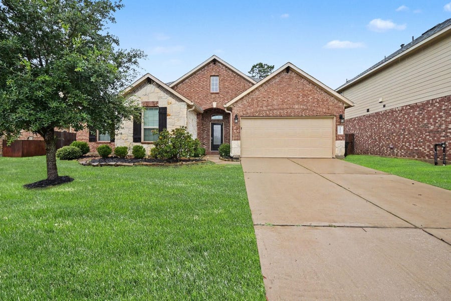 Property photo for 24554 Grayson Falls Lane, Spring, TX