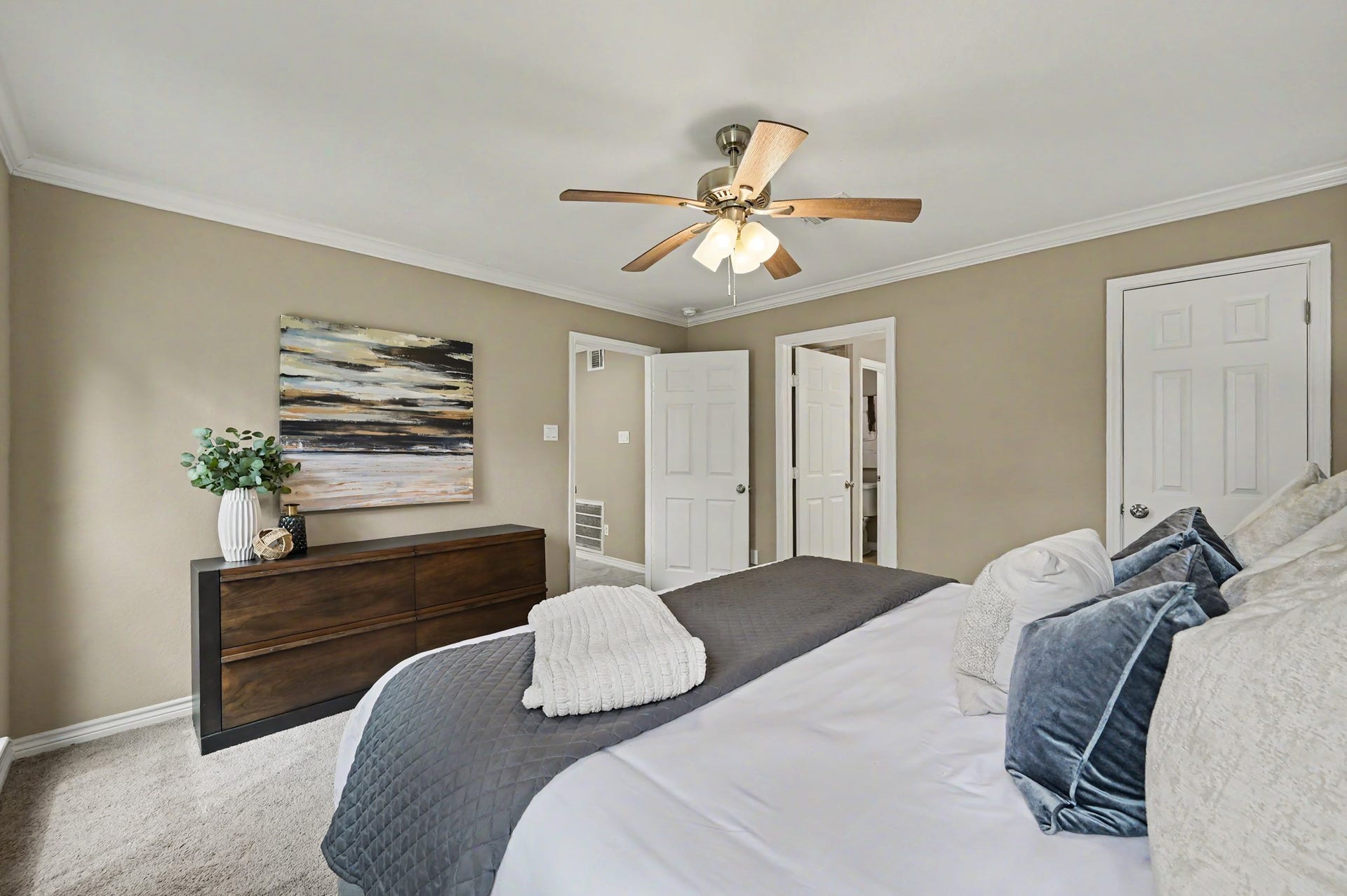 15211 Jamaica Drive, Willis, TX 77318