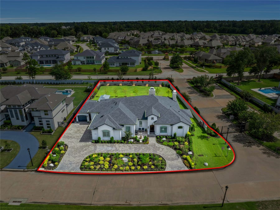 Property photo for 24718 Shadow Pond Drive, Spring, TX