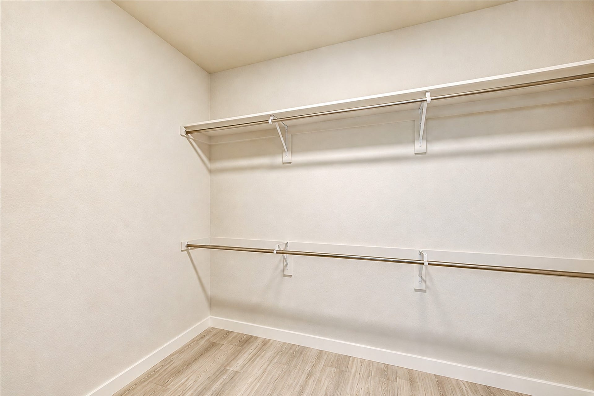 2223 Emerald Diamond Court, Fresno, TX 77545 1st Primary walk in closet on 1st floor