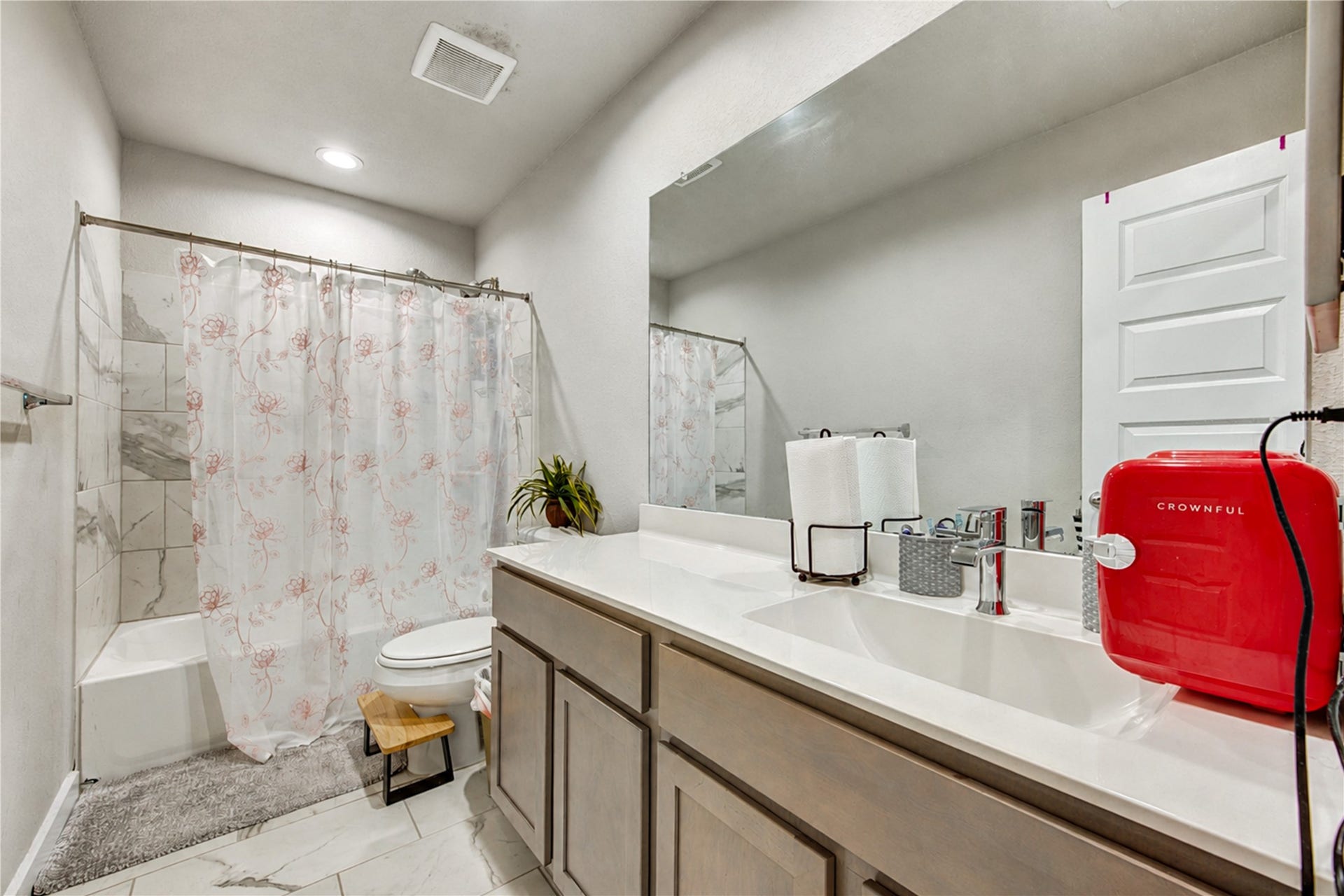 2223 Emerald Diamond Court, Fresno, TX 77545 2223 Emerald Diamond Court, Fresno, TX 77545