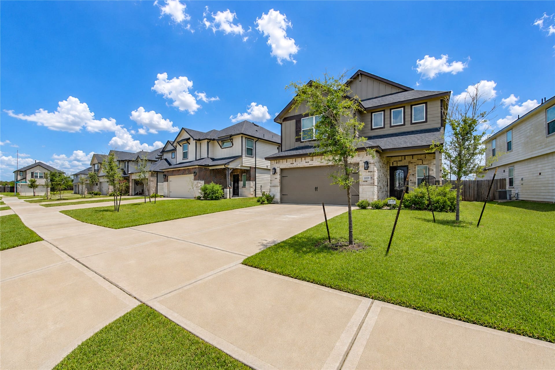 2223 Emerald Diamond Court, Fresno, TX 77545 2223 Emerald Diamond Court, Fresno, TX 77545