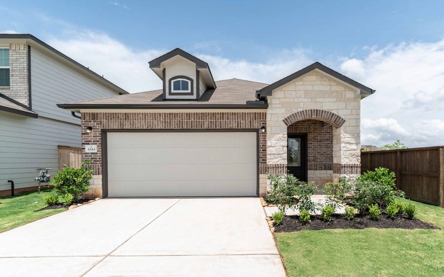 Property photo for 4343 Maple Root Lane, Pinehurst, TX