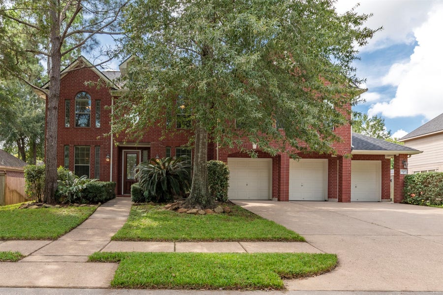 Property photo for 18227 Enchanted Rock Trail, Humble, TX