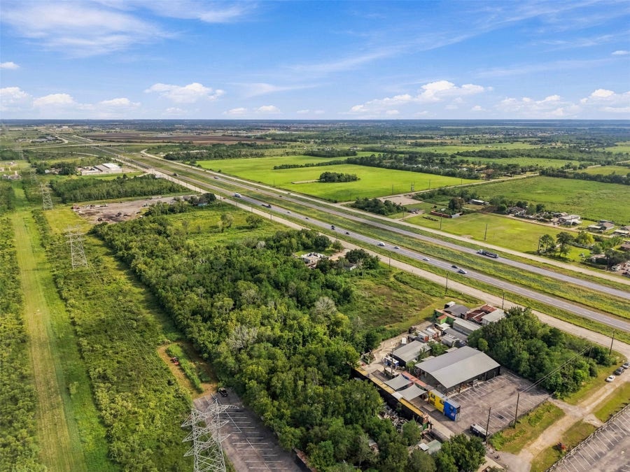 Property photo for Lot 10 County Rd 572, Rosharon, TX