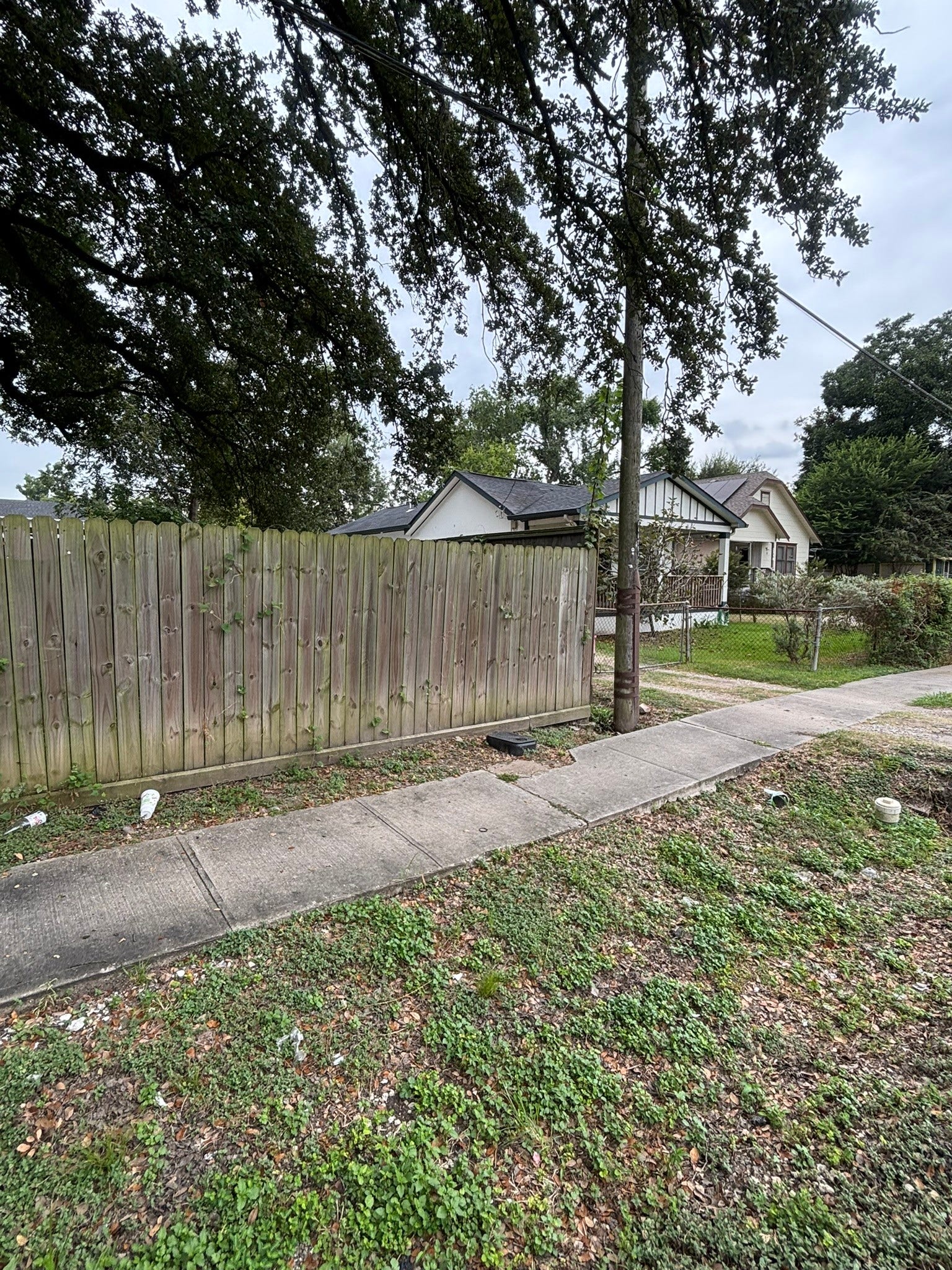 3726 Parker Road, Houston, TX 77093 3726 Parker Road, Houston, TX 77093