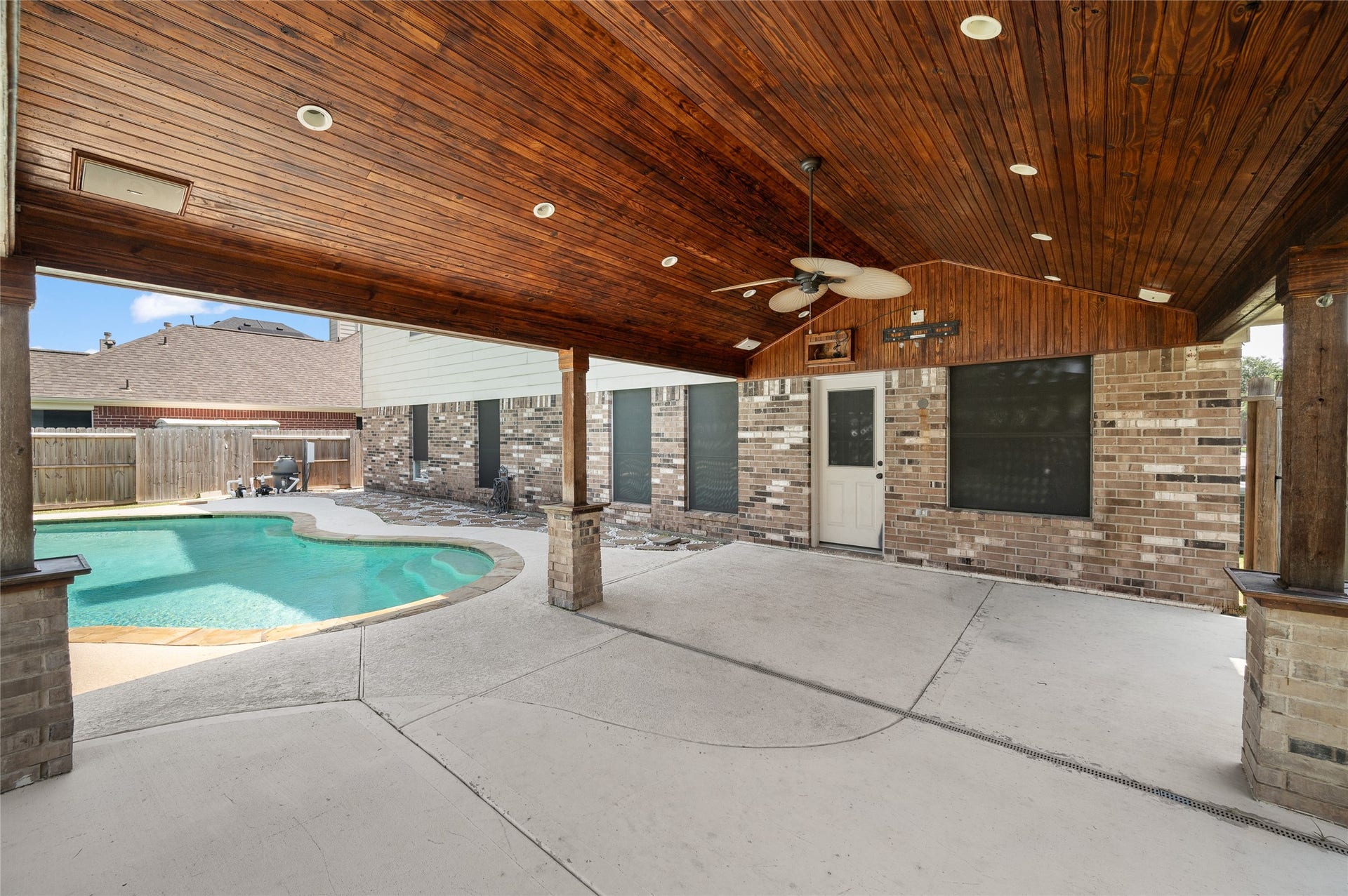2322 Pine Brook Drive, Deer Park, TX 77536 2322 Pine Brook Drive, Deer Park, TX 77536