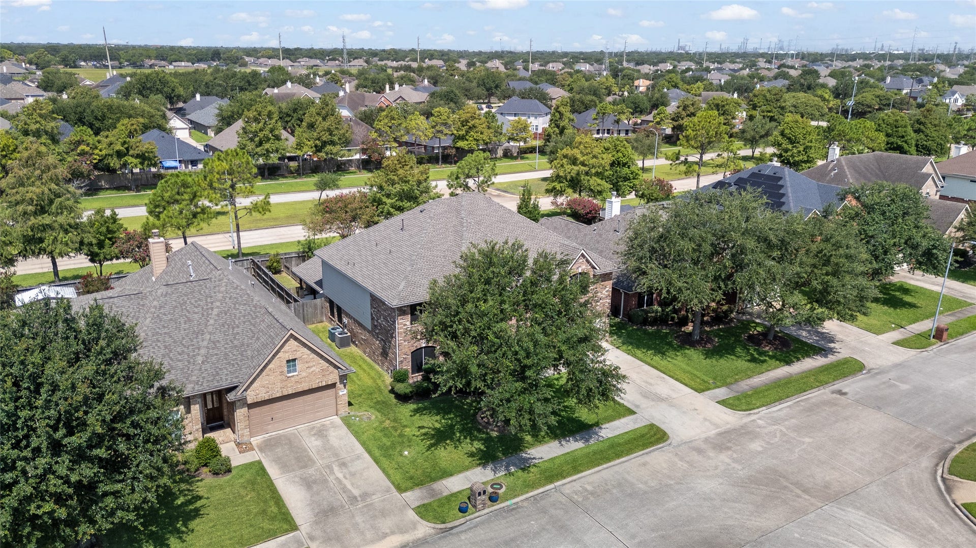 2322 Pine Brook Drive, Deer Park, TX 77536 2322 Pine Brook Drive, Deer Park, TX 77536