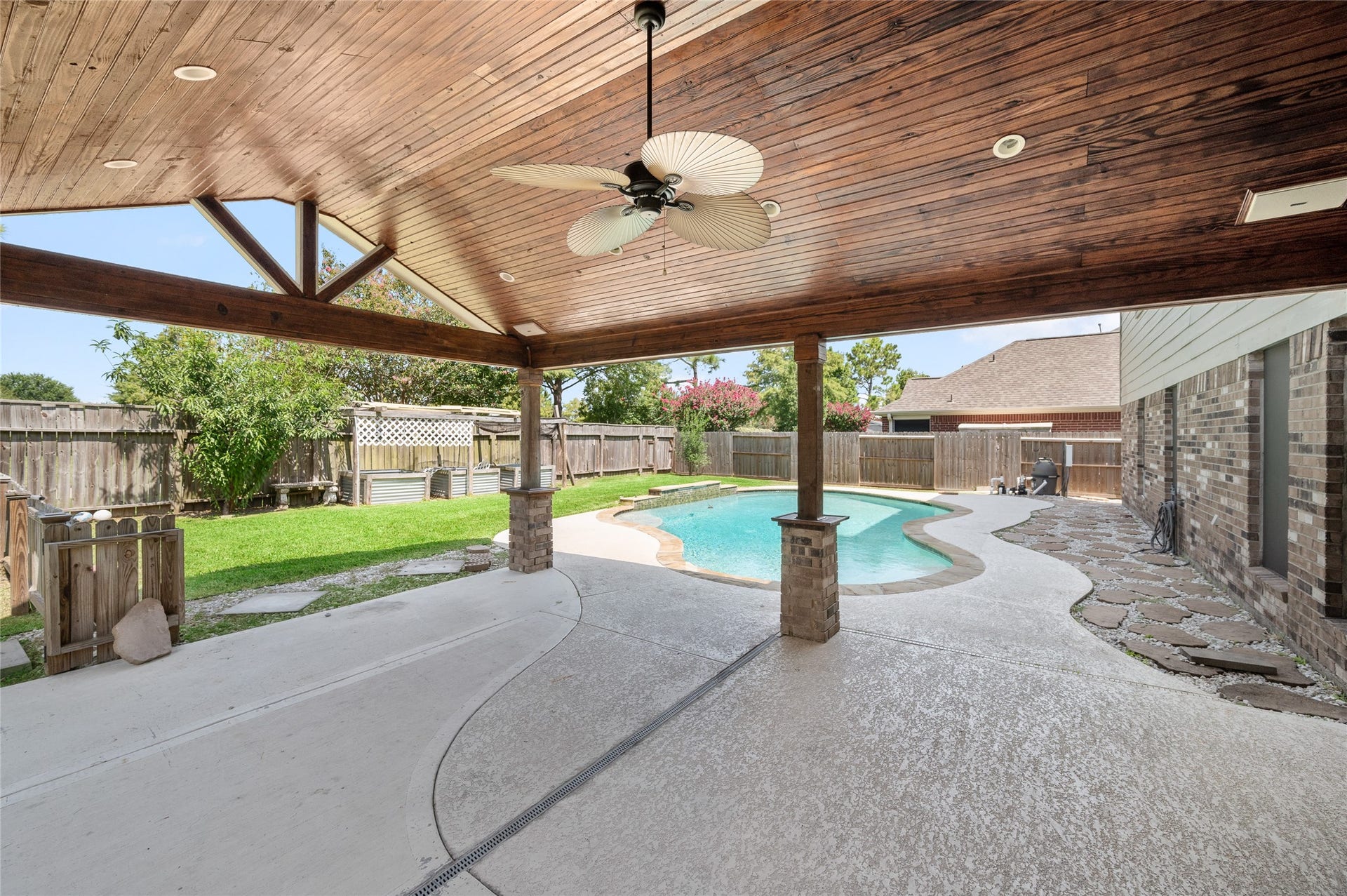 2322 Pine Brook Drive, Deer Park, TX 77536 2322 Pine Brook Drive, Deer Park, TX 77536