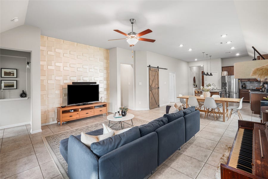 Property photo for 2109 Hickory Valley Court, Pearland, TX