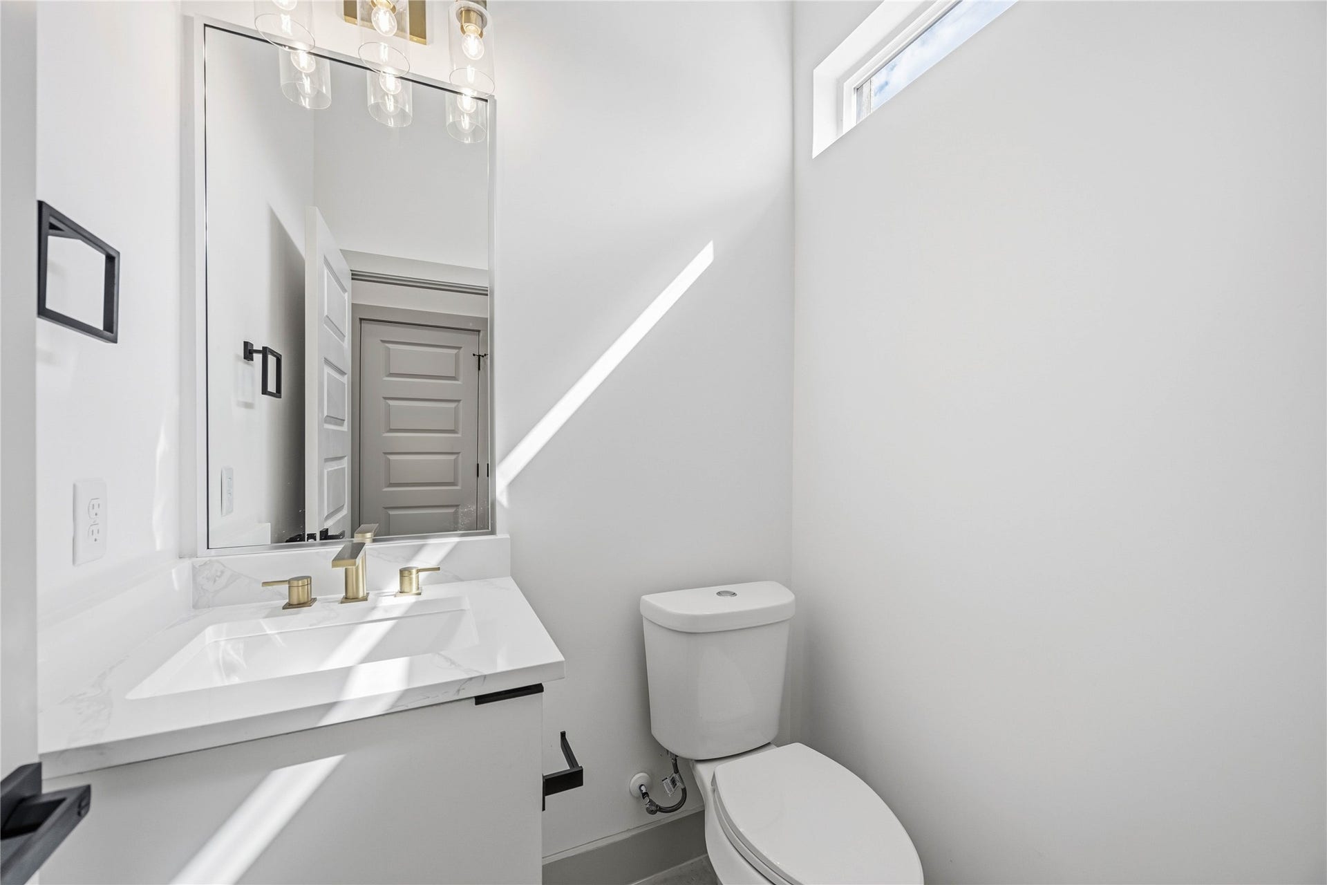 7555 Calhoun Street, #B, Houston, TX 77033 7555 Calhoun Street, #B, Houston, TX 77033
