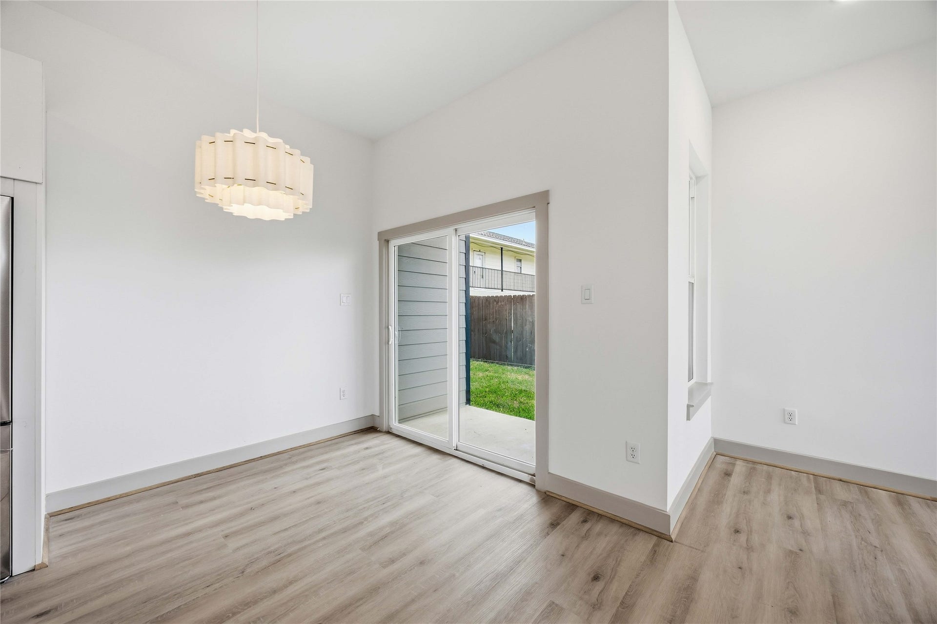 7555 Calhoun Street, #B, Houston, TX 77033 7555 Calhoun Street, #B, Houston, TX 77033