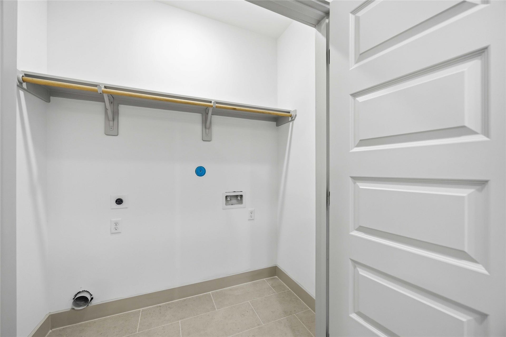 7555 Calhoun Street, #B, Houston, TX 77033 7555 Calhoun Street, #B, Houston, TX 77033