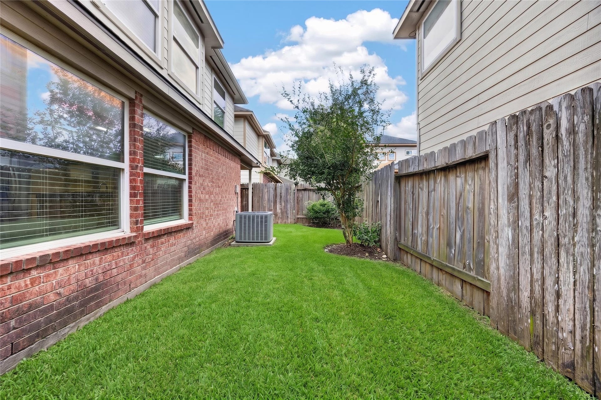 14919 Gray Ridge Drive, Houston, TX 77082