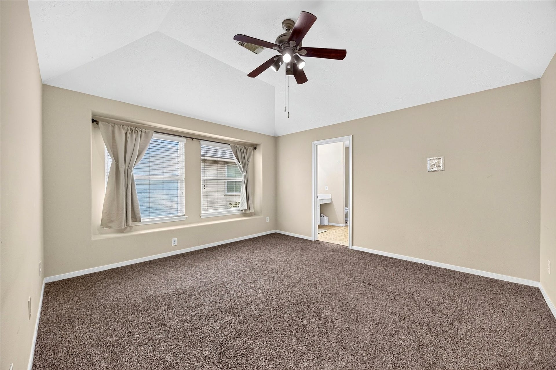 14919 Gray Ridge Drive, Houston, TX 77082