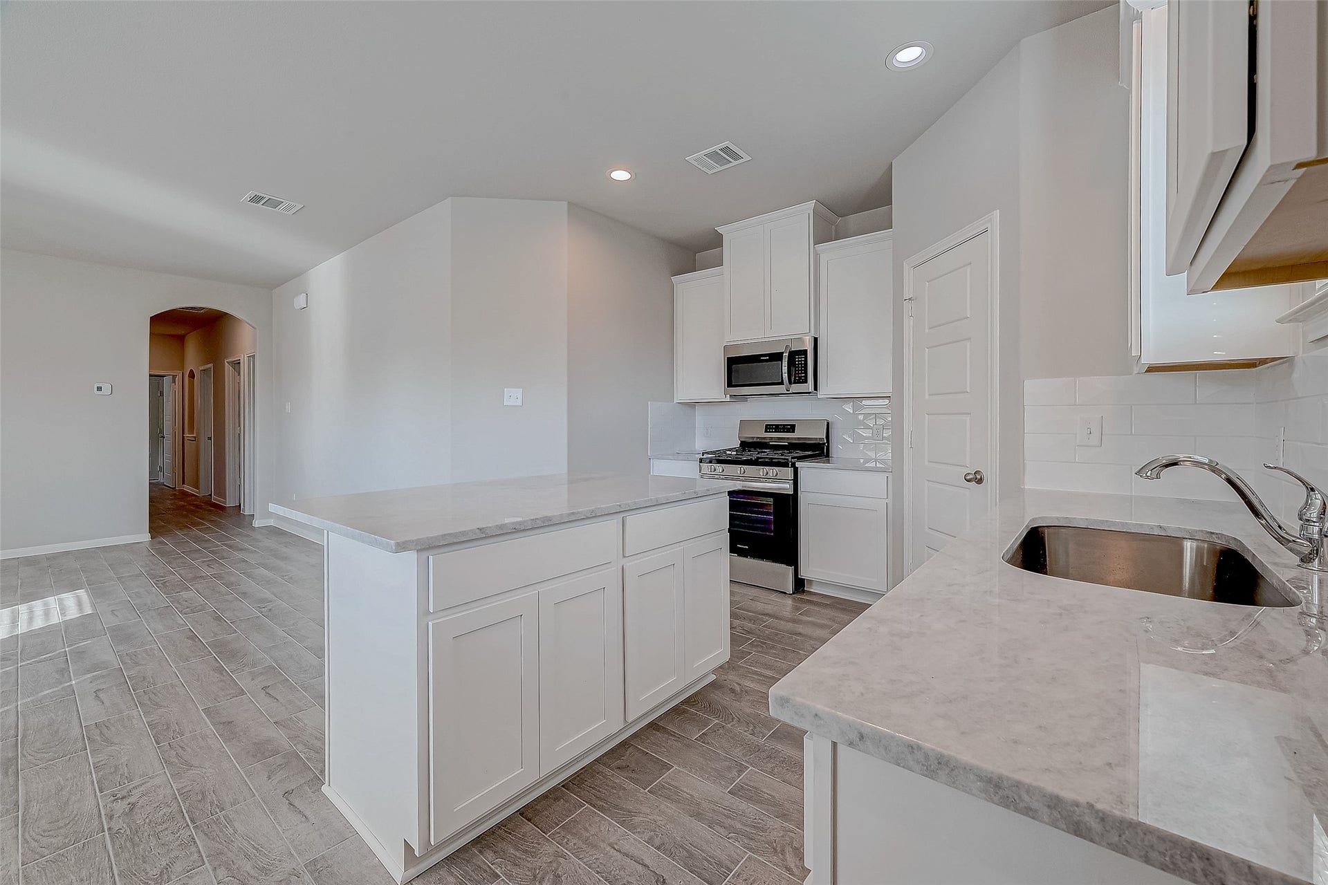 9960 Enclave Grove Street, Willis, TX 77318