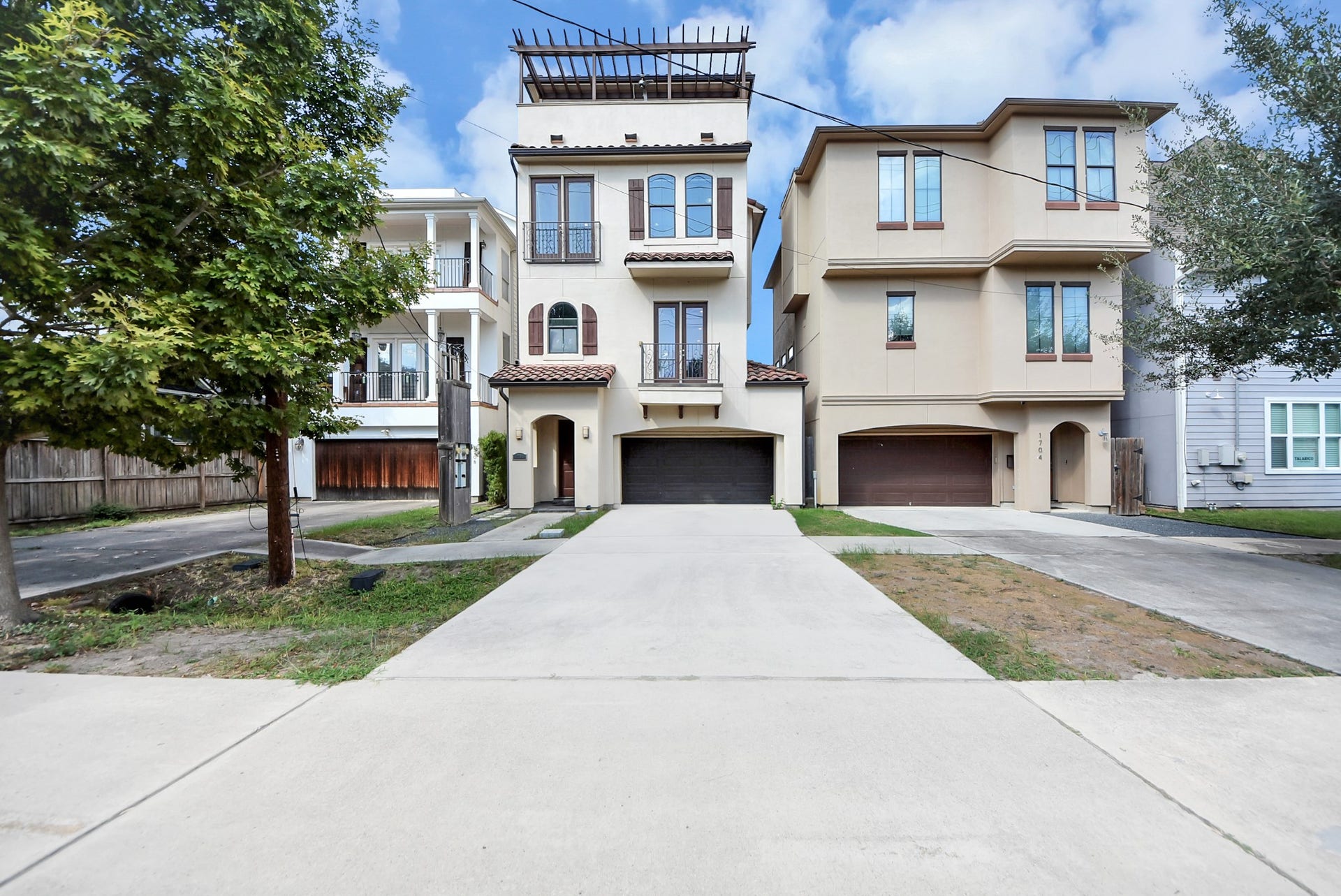 1706 Spring Street, Houston, TX 77007 1706 Spring Street, Houston, TX 77007
