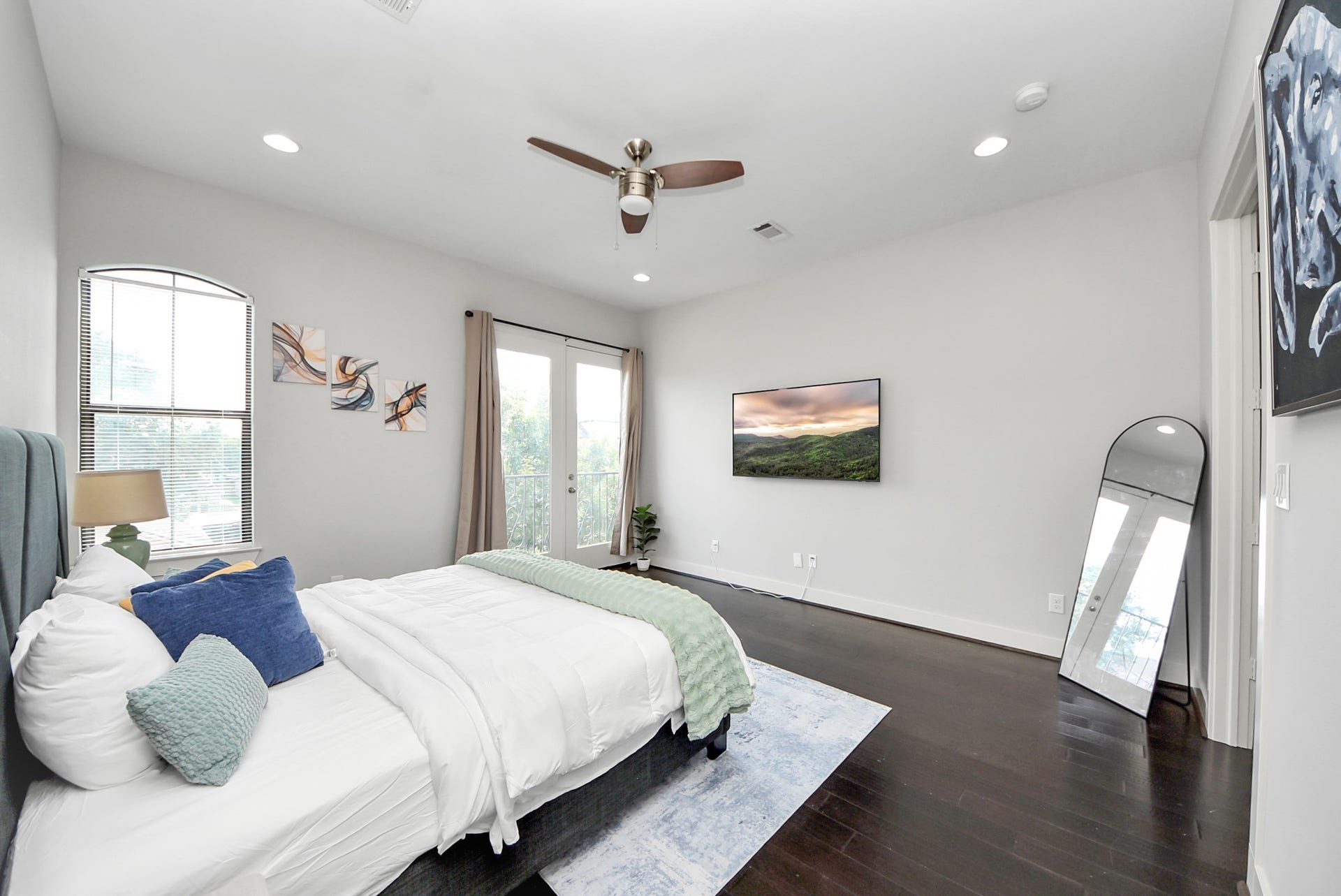 1706 Spring Street, Houston, TX 77007 1706 Spring Street, Houston, TX 77007