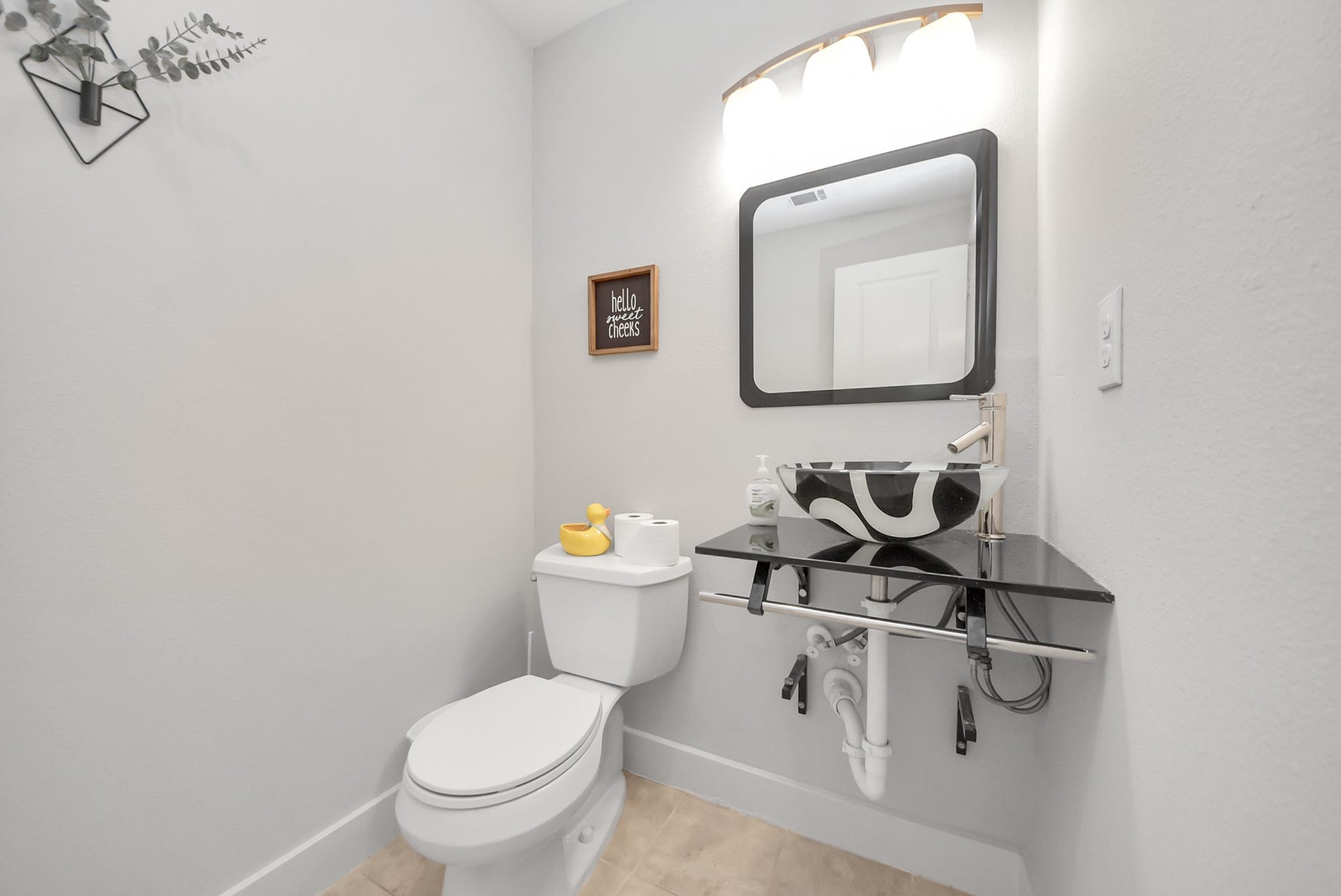1706 Spring Street, Houston, TX 77007 1706 Spring Street, Houston, TX 77007