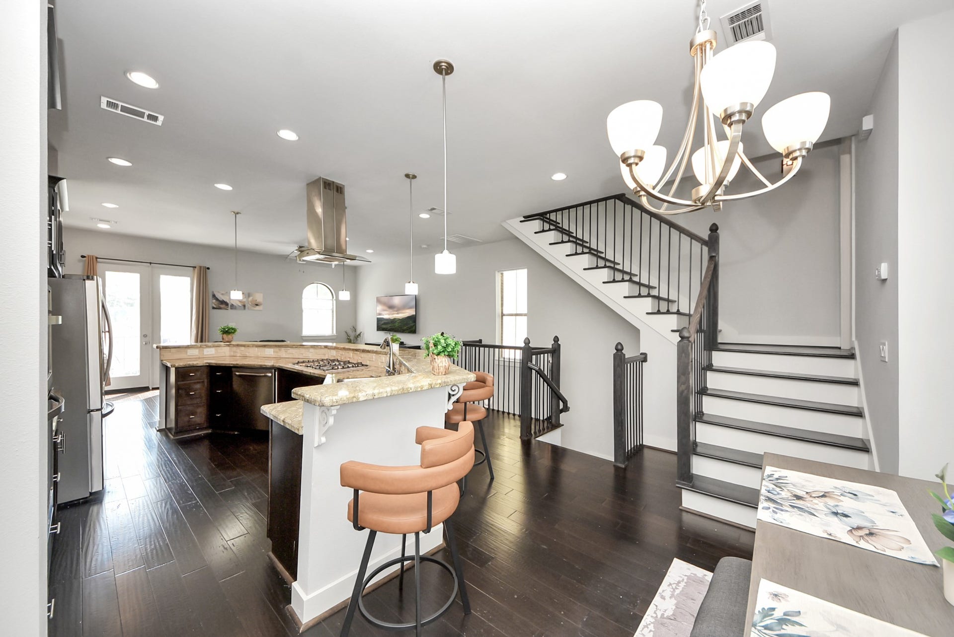 1706 Spring Street, Houston, TX 77007 1706 Spring Street, Houston, TX 77007