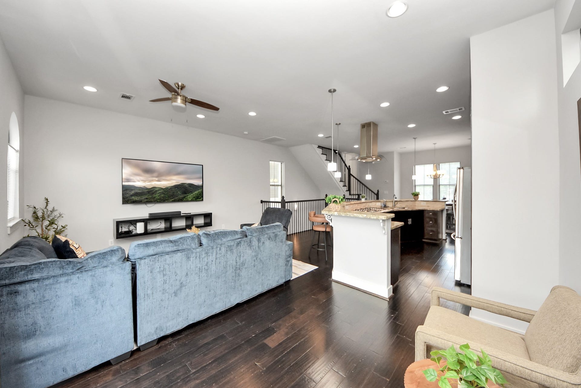 1706 Spring Street, Houston, TX 77007 1706 Spring Street, Houston, TX 77007