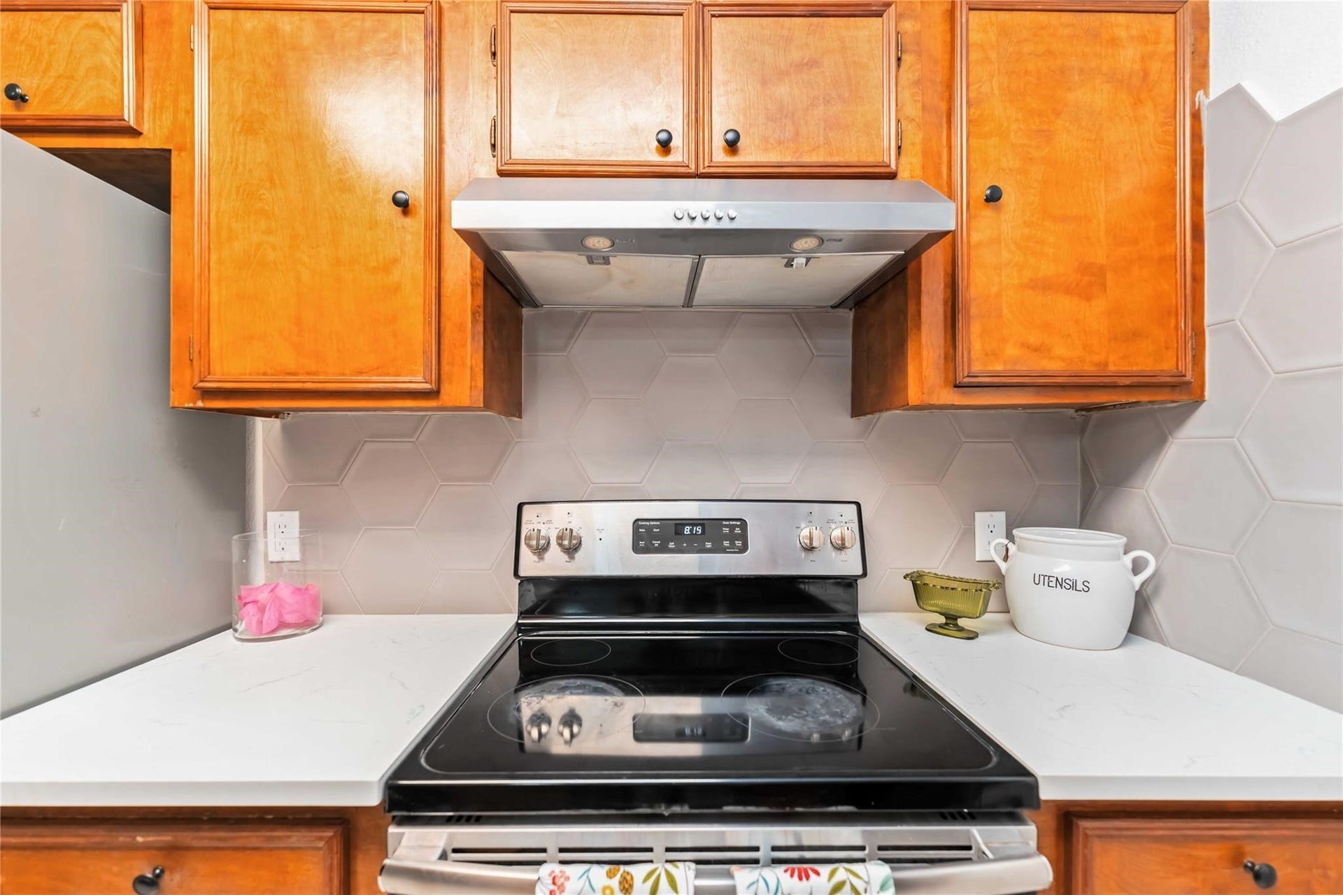 13911 Hollowgreen Drive, Houston, TX 77082 13911 Hollowgreen Drive, Houston, TX 77082