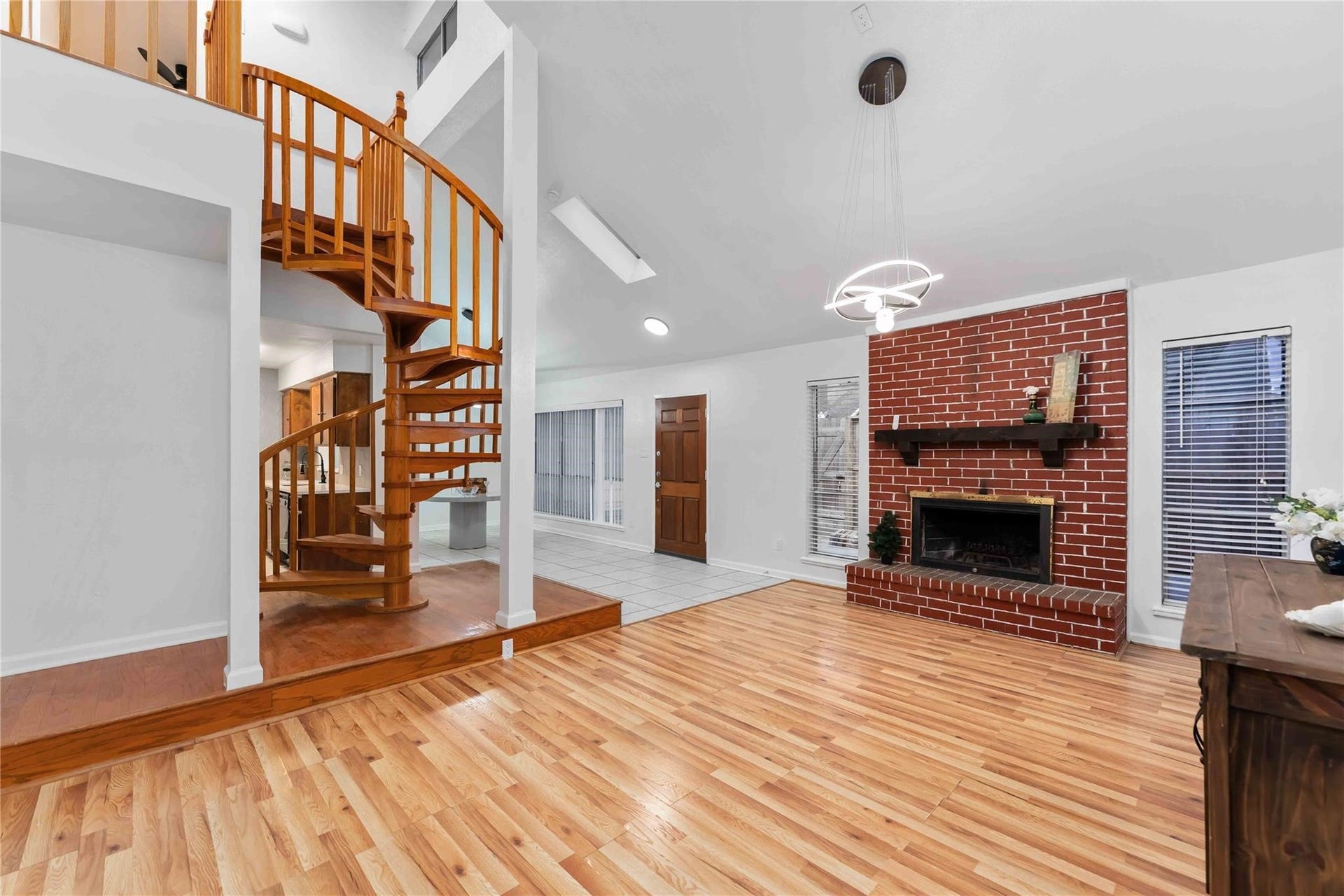 13911 Hollowgreen Drive, Houston, TX 77082 13911 Hollowgreen Drive, Houston, TX 77082