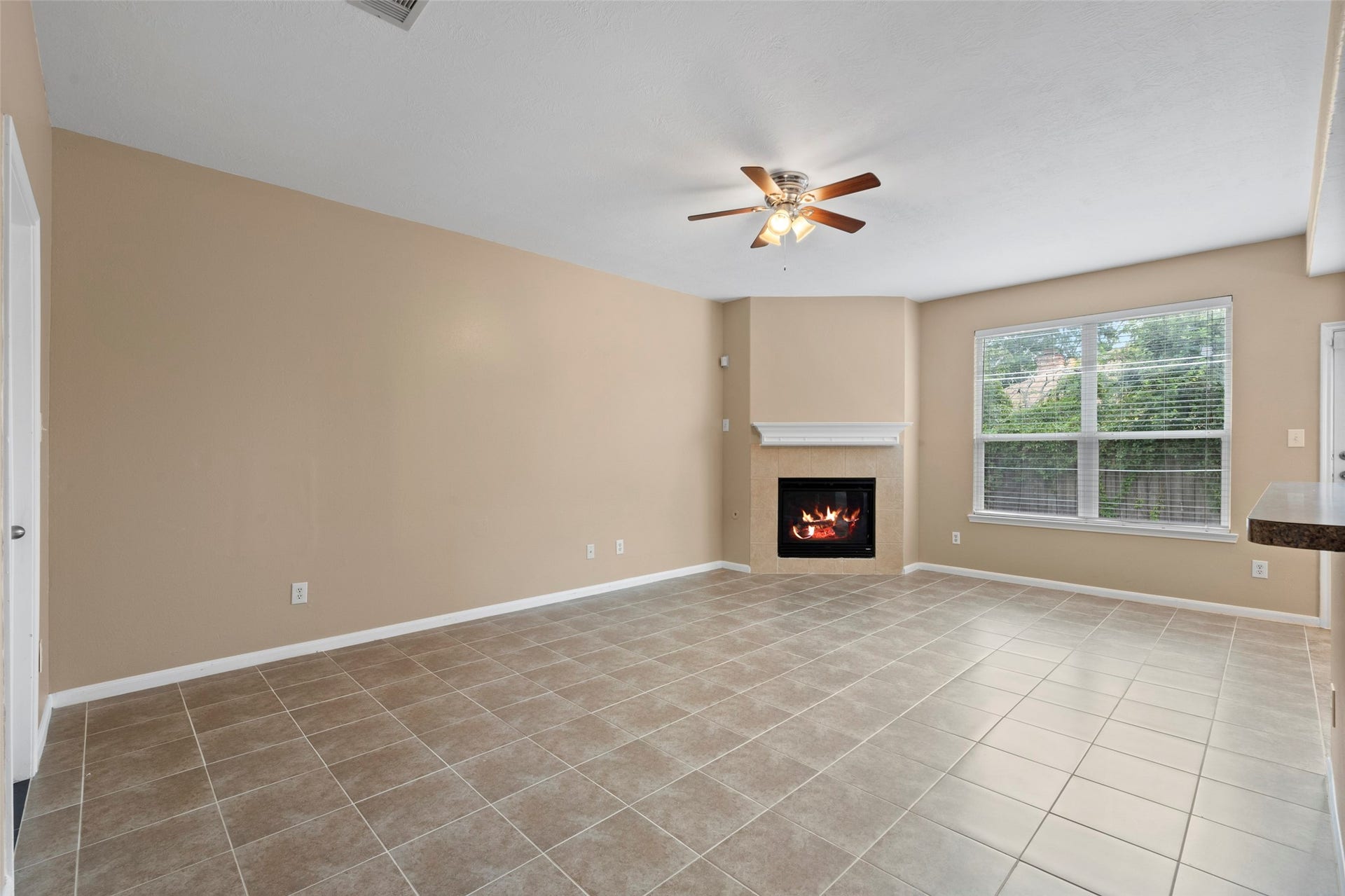 1950 Natalie Rose Drive, Houston, TX 77090 1950 Natalie Rose Drive, Houston, TX 77090