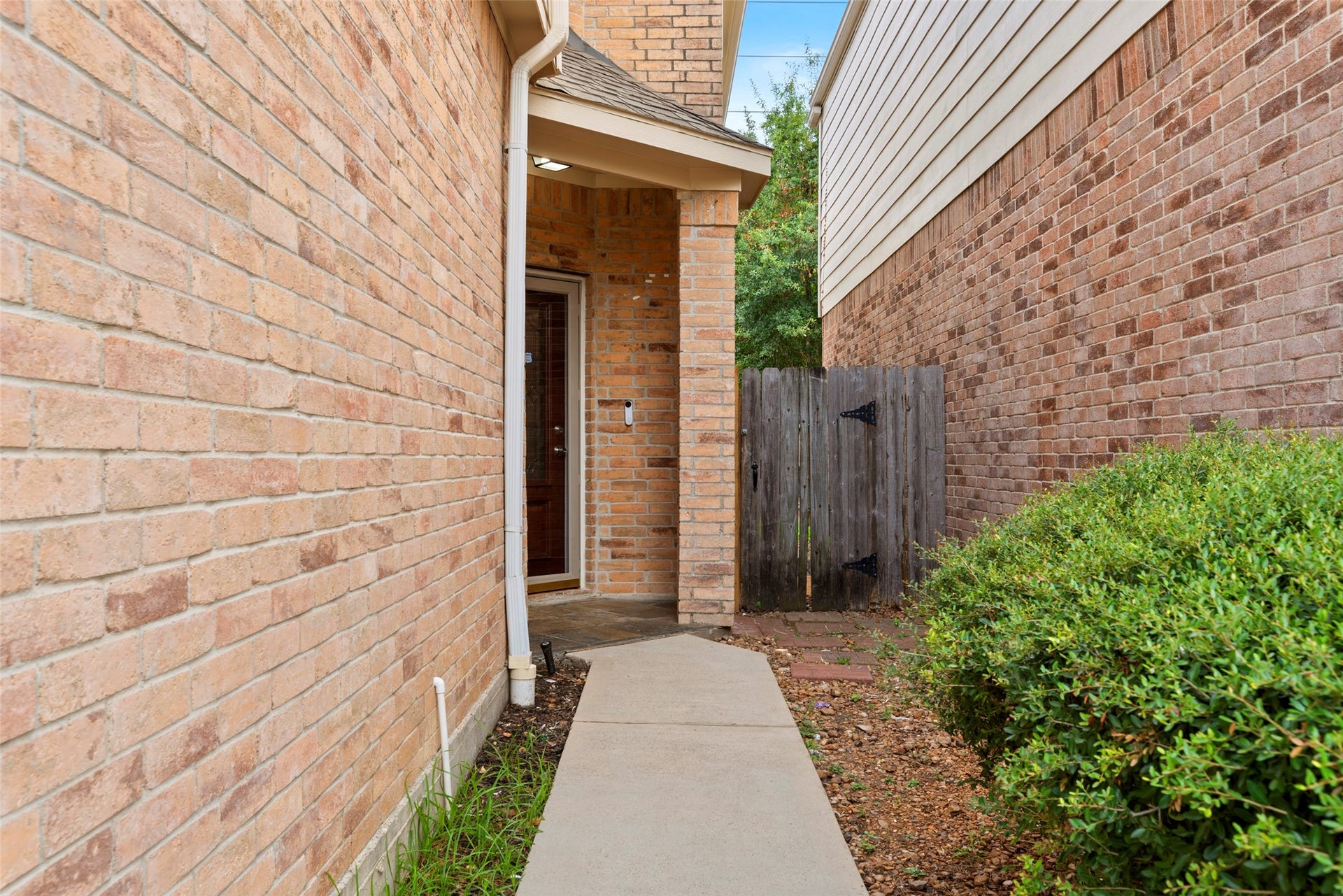 1950 Natalie Rose Drive, Houston, TX 77090 1950 Natalie Rose Drive, Houston, TX 77090