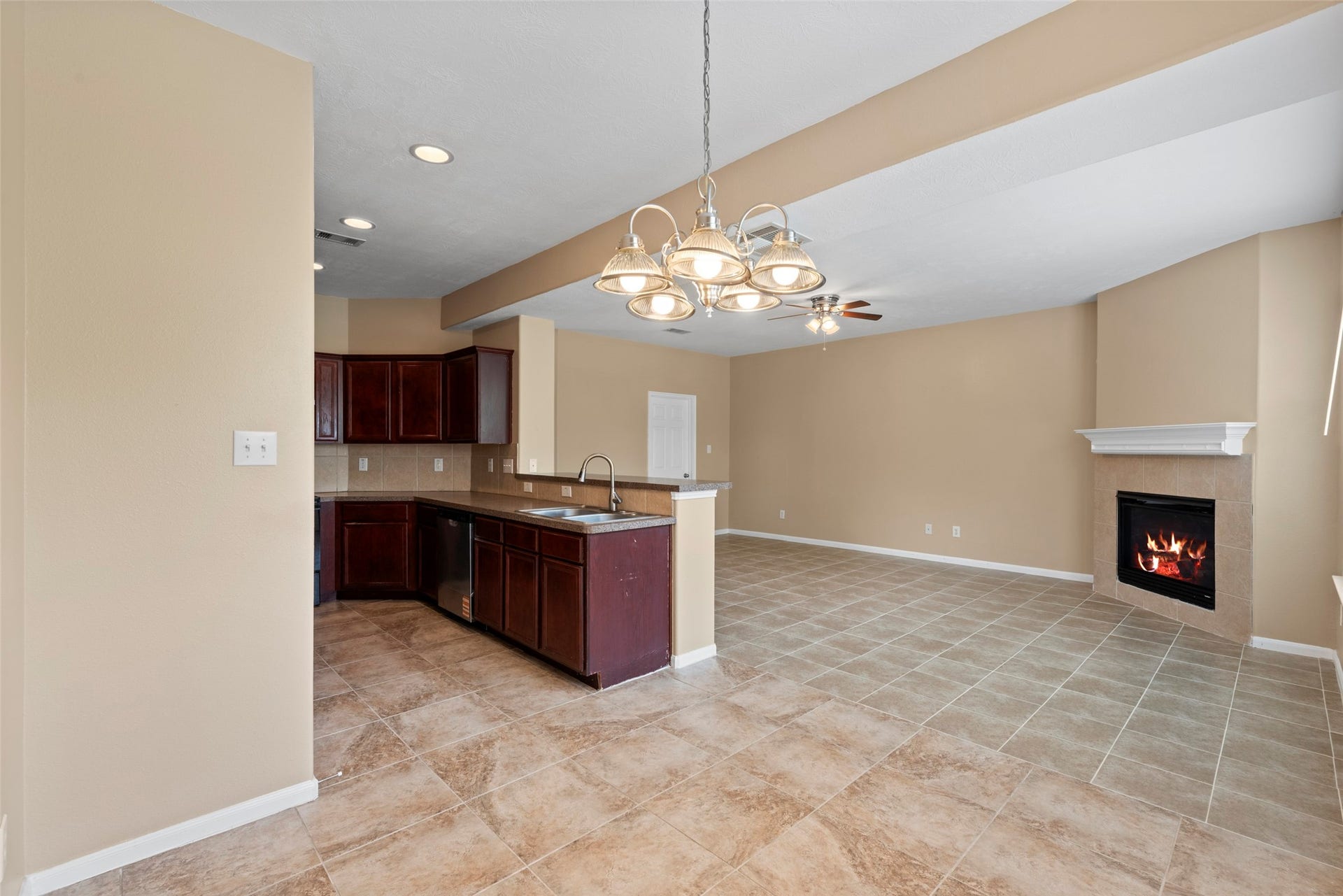 1950 Natalie Rose Drive, Houston, TX 77090 1950 Natalie Rose Drive, Houston, TX 77090