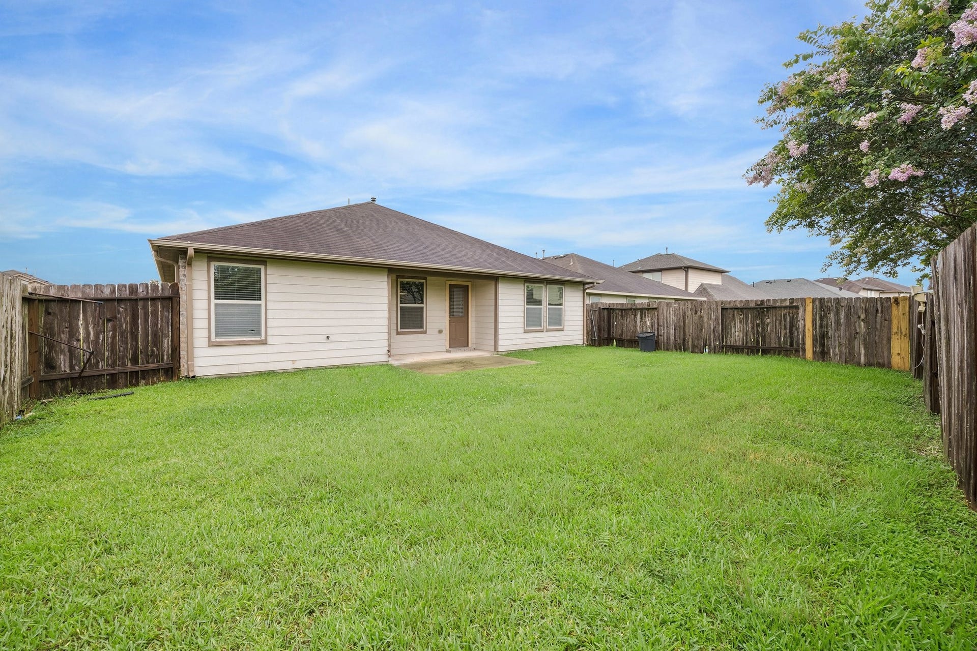9307 Rustling Manor Lane, Richmond, TX 77407