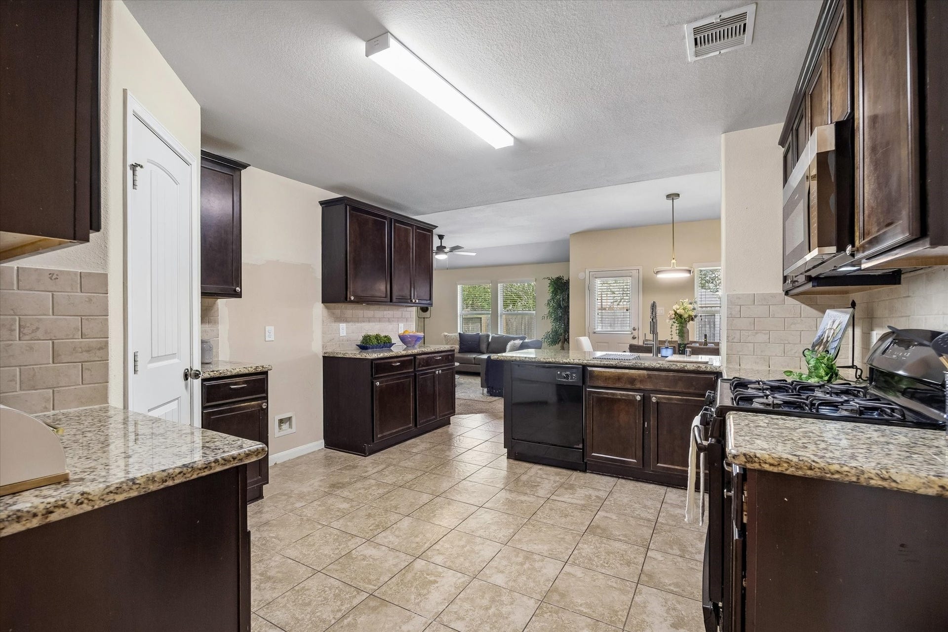 9307 Rustling Manor Lane, Richmond, TX 77407