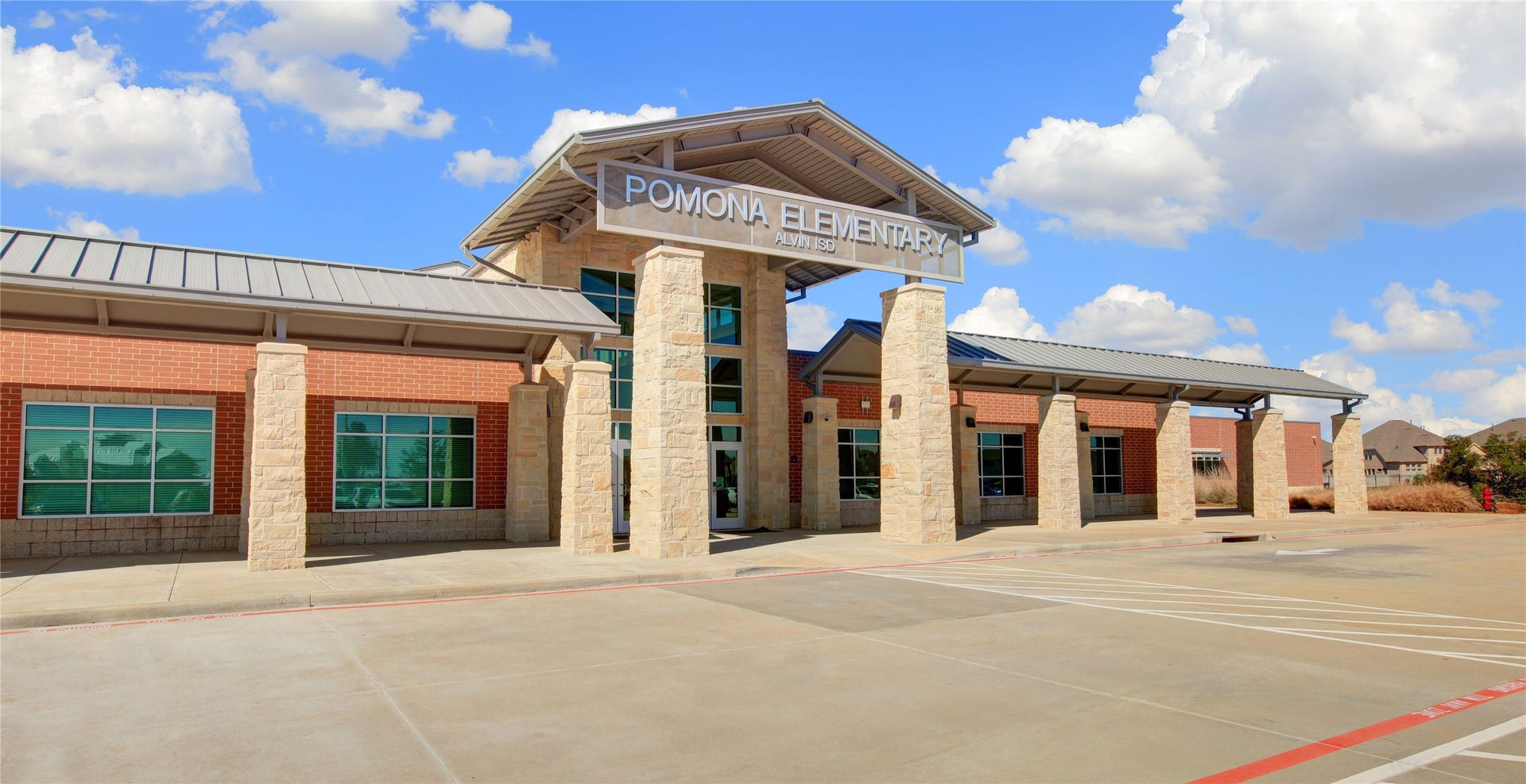 Enjoy the convenience of having A-rated Pomona Elementary nearby, part of Alvin ISD, offering your family access to quality education close to home.