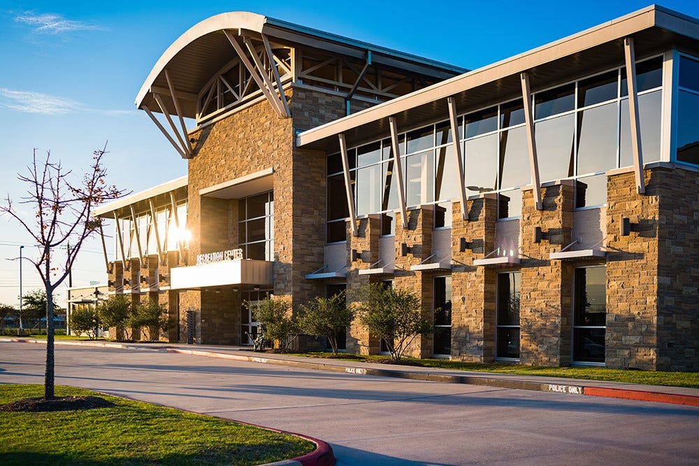 The Pearland Recreation Center,a state-of-the-art facility offering fitness classes, sports courts, and community events, is just 15 minutes away, providing endless opportunities for recreation and fun near your neighborhood!