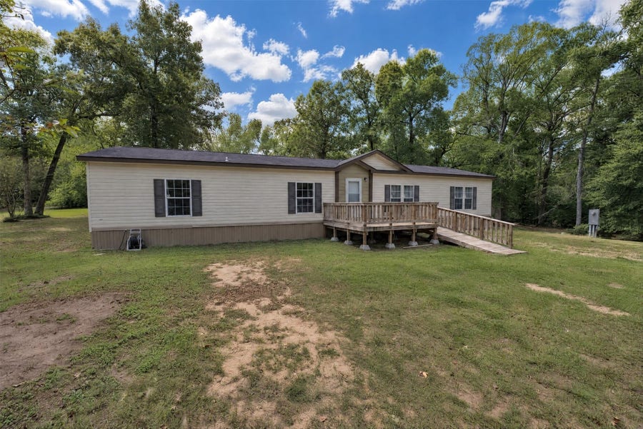 Property photo for 11350 Hillcrest Drive, Conroe, TX