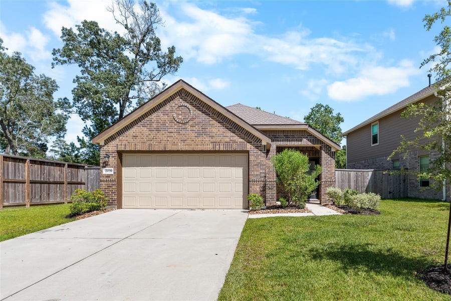 Property photo for 2039 Barrett Gables Drive, Crosby, TX