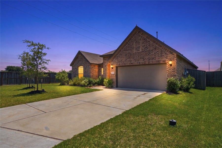 Property photo for 3603 Paloma Falls Lane, Rosenberg, TX