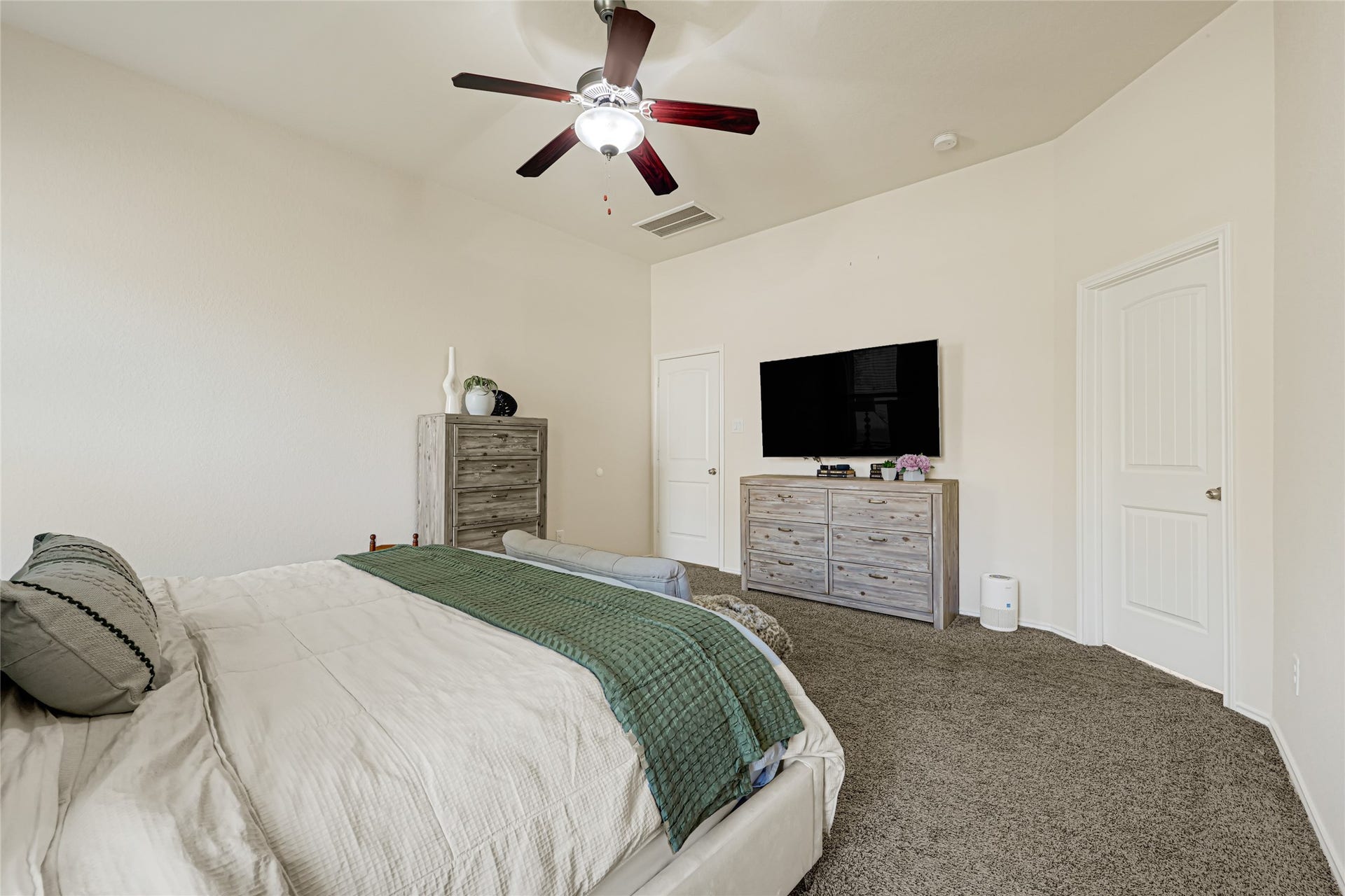 8422 Coral Cove Pass Lane, Conroe, TX 77304