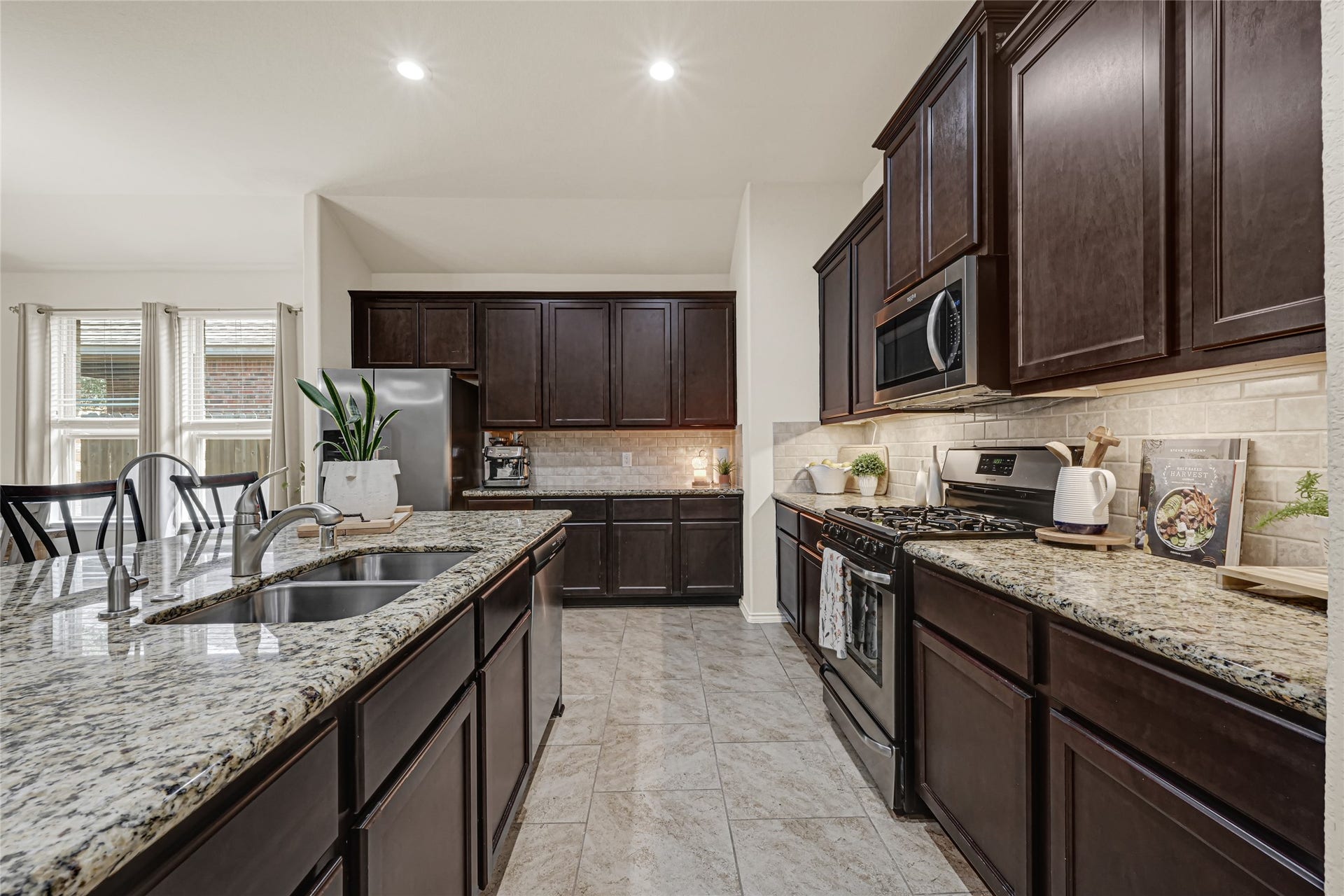 8422 Coral Cove Pass Lane, Conroe, TX 77304