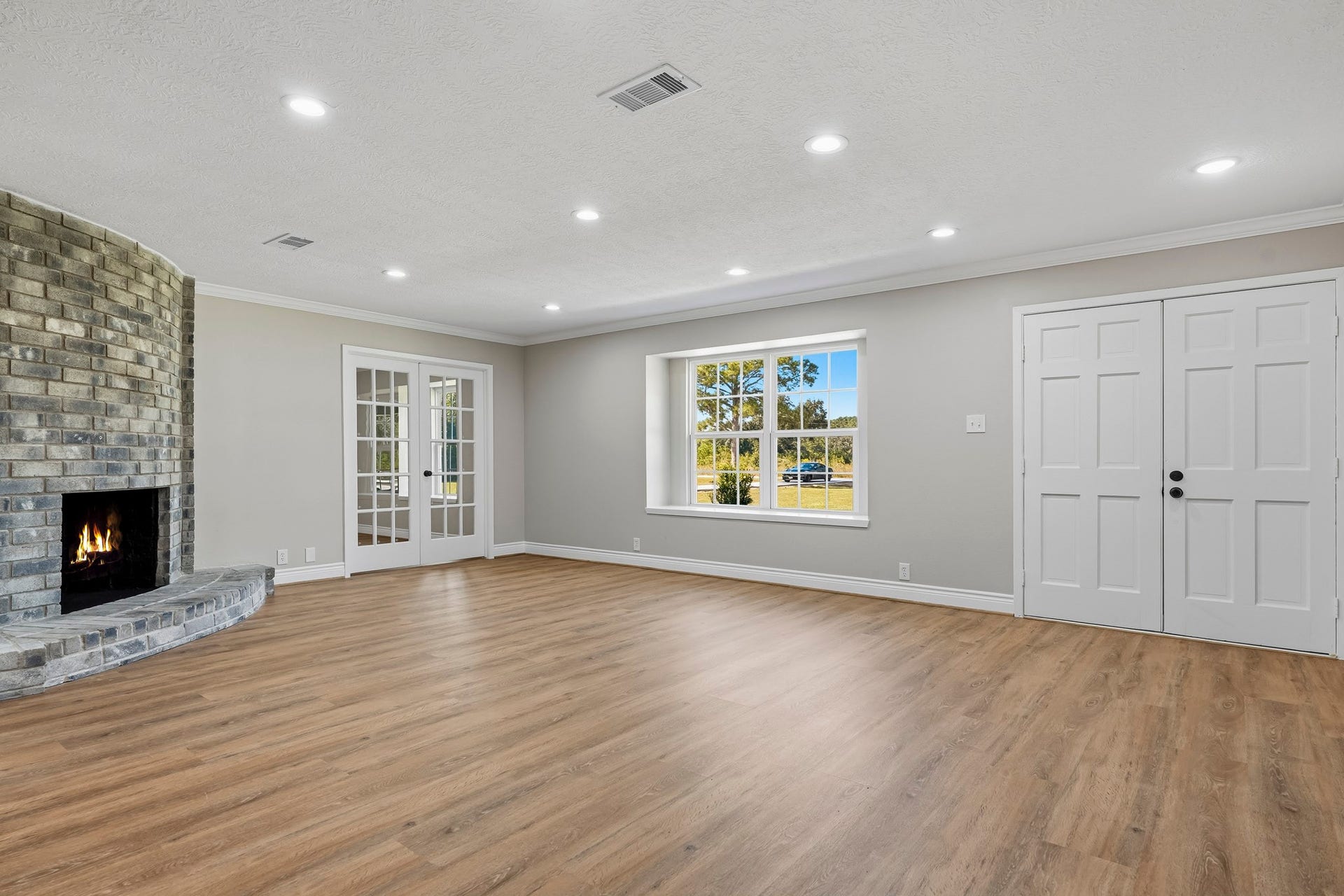 119 Avenue J, Dickinson, TX 77539 119 Avenue J, Dickinson, TX 77539