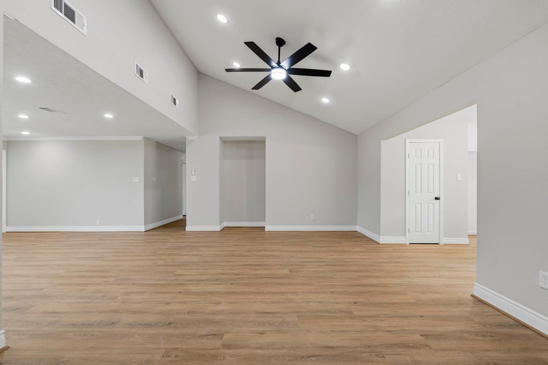 119 Avenue J, Dickinson, TX 77539 119 Avenue J, Dickinson, TX 77539