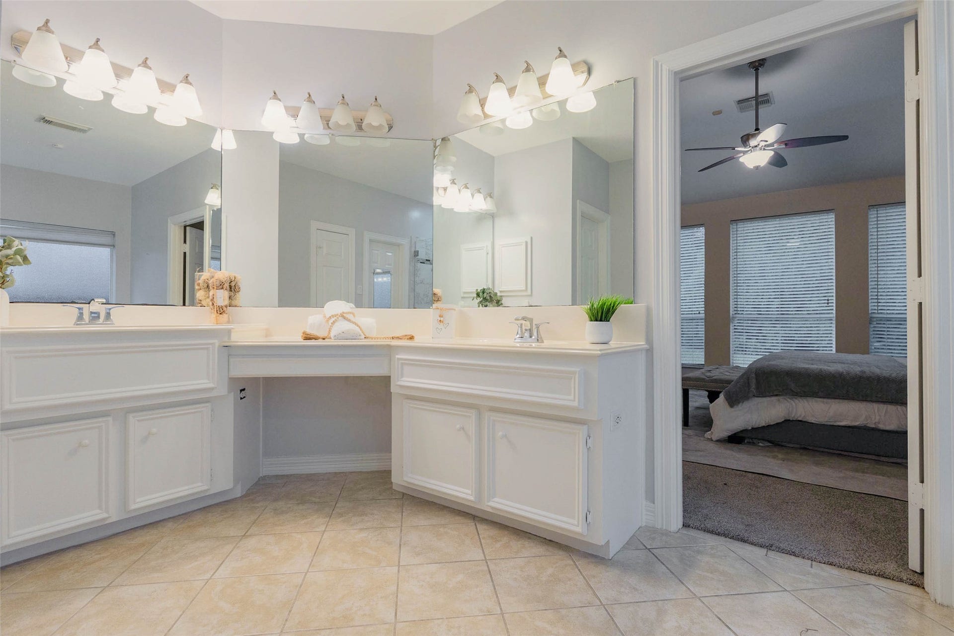 2618 Pinebend Drive, Pearland, TX 77584 2618 Pinebend Drive, Pearland, TX 77584