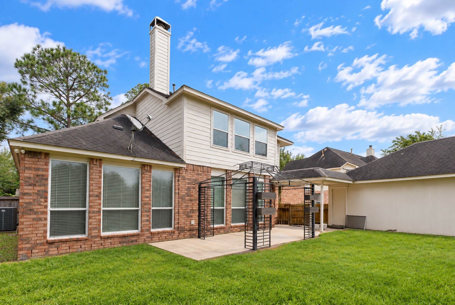 2618 Pinebend Drive, Pearland, TX 77584 2618 Pinebend Drive, Pearland, TX 77584