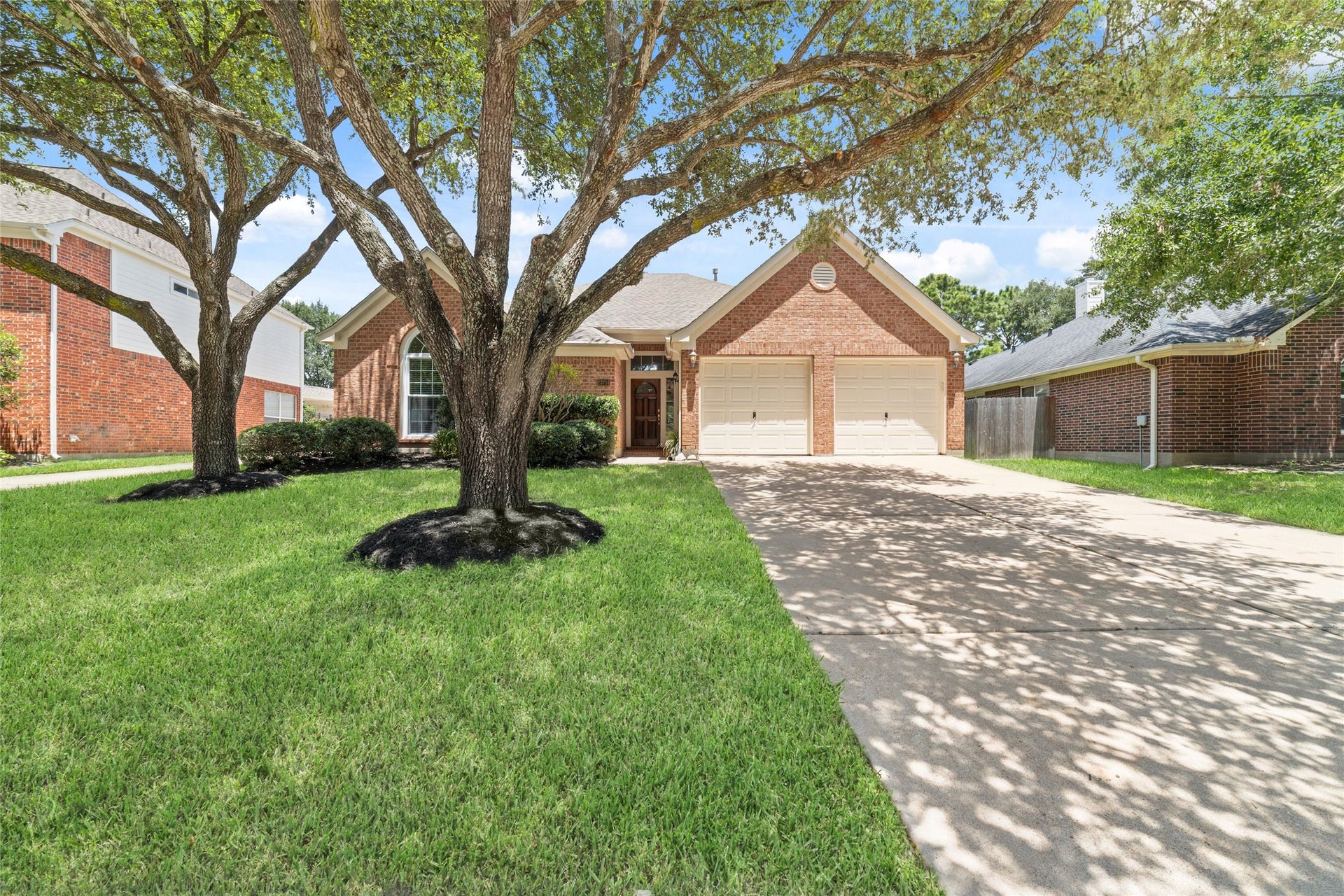 23714 Allingham Lane, Katy, TX 77494 Welcome home to 23714 Allingham!
