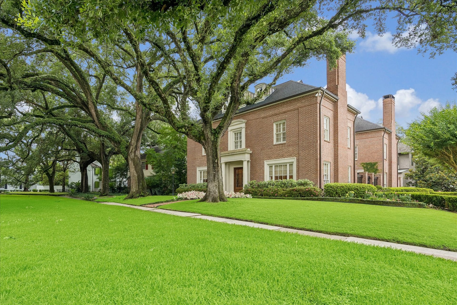 2445 Stanmore Drive, Houston, TX 77019 2445 Stanmore Drive, Houston, TX 77019