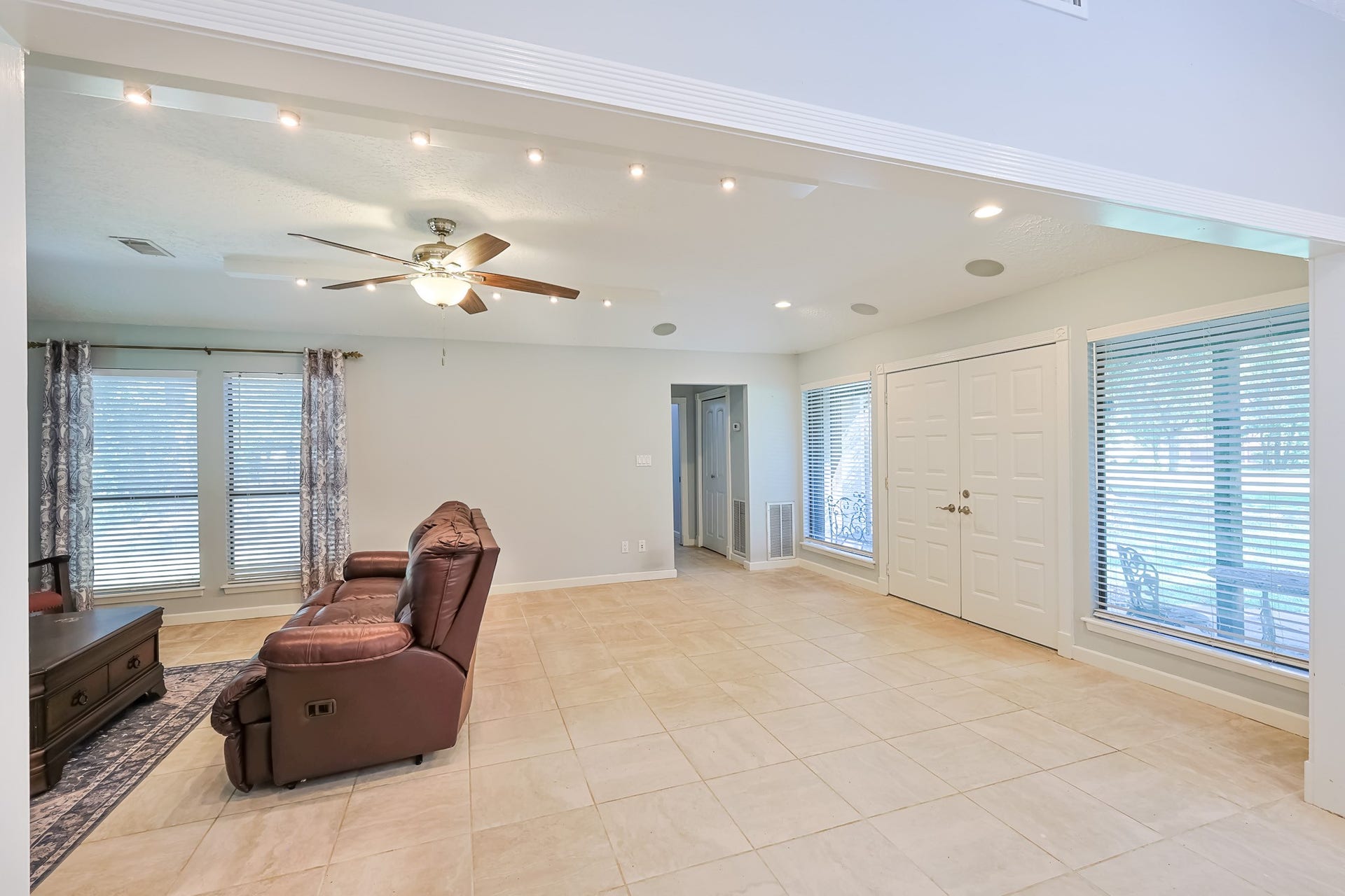 24603 Lori Lane, Magnolia, TX 77355 24603 Lori Lane, Magnolia, TX 77355