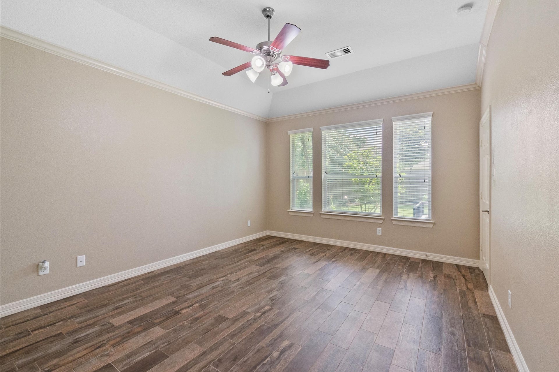 3544 Firenze Drive, Friendswood, TX 77546 3544 Firenze Drive, Friendswood, TX 77546