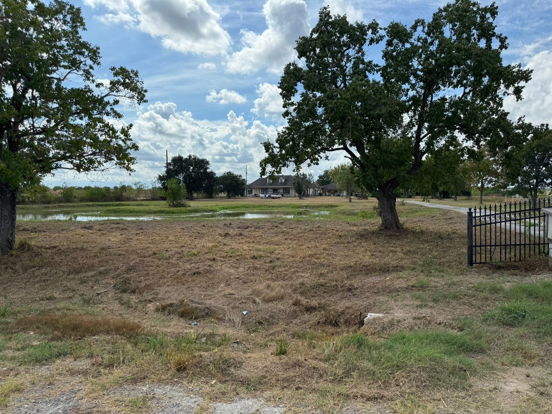 27555 Clay Road, Katy, TX 77493 27555 Clay Road, Katy, TX 77493