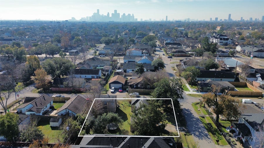 Property photo for 1502 Tabor Street, Houston, TX