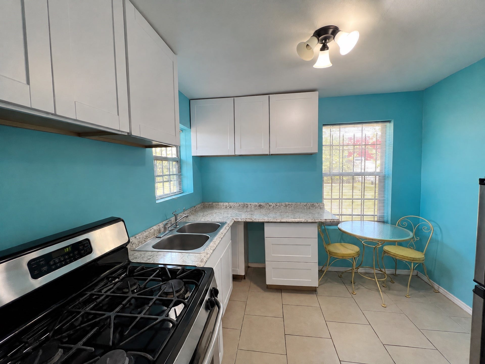5313 Bataan Road, Houston, TX 77033 5313 Bataan Road, Houston, TX 77033